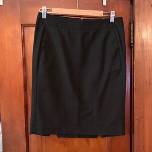 Stretch pencil skirt